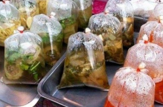 Jualan Makanan Yang Laris di Kampung Sayur Matang